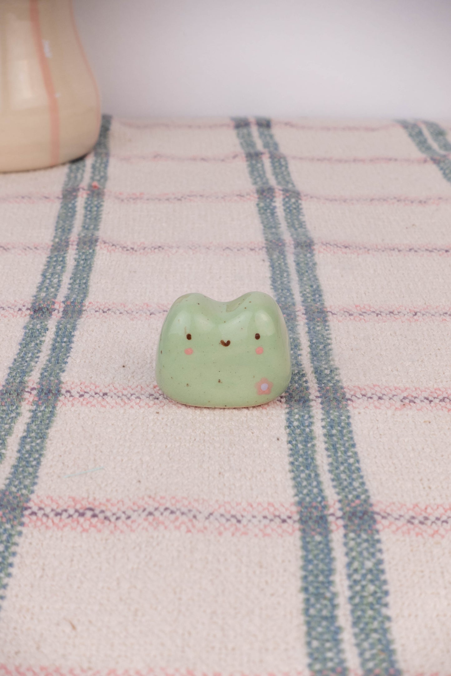 Assorted Speckled Mini Frog