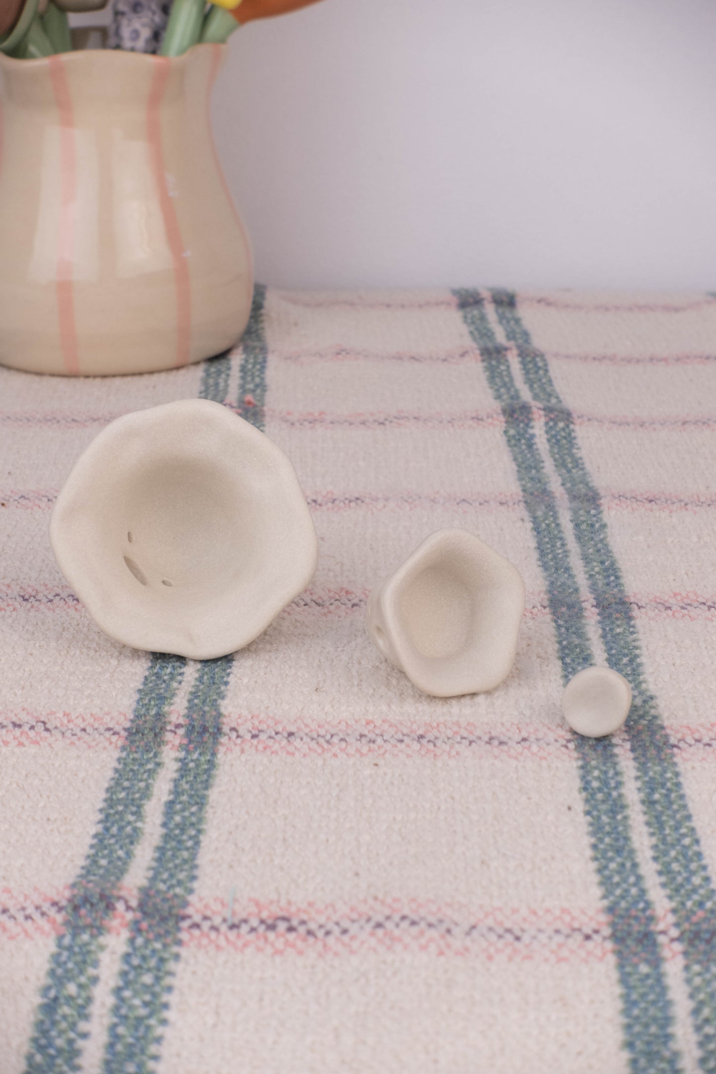 Trio of Nesting Ghosts