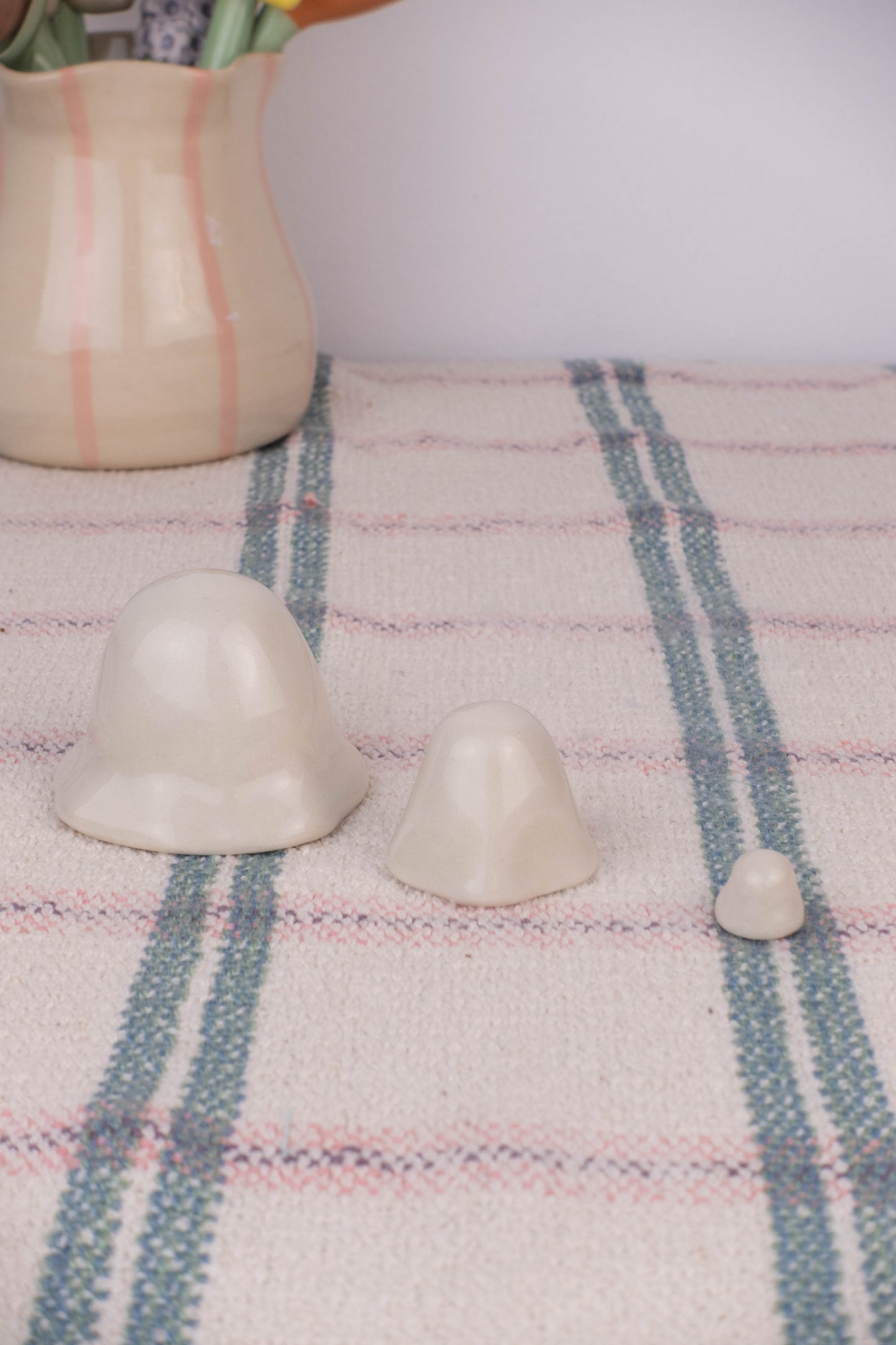 Trio of Nesting Ghosts