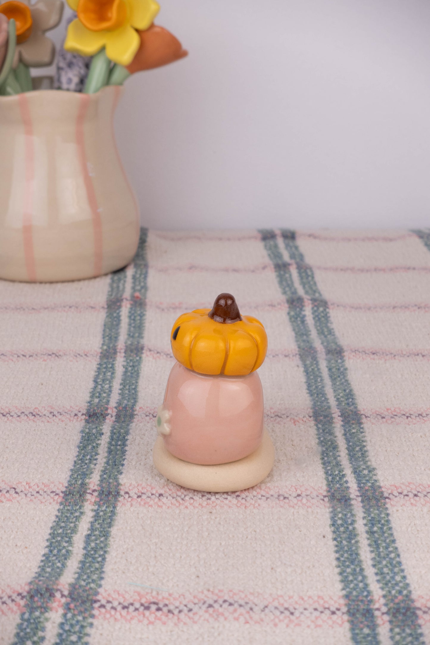 Mini Pumpkin Snail