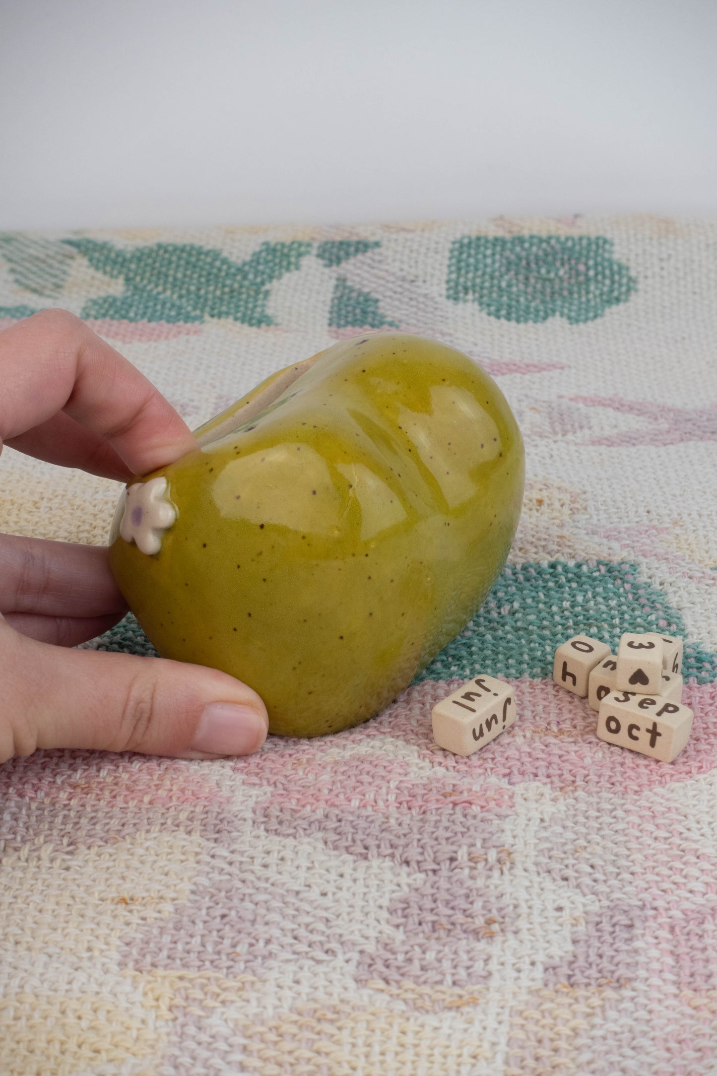 Frog Calendar F (Speckled)