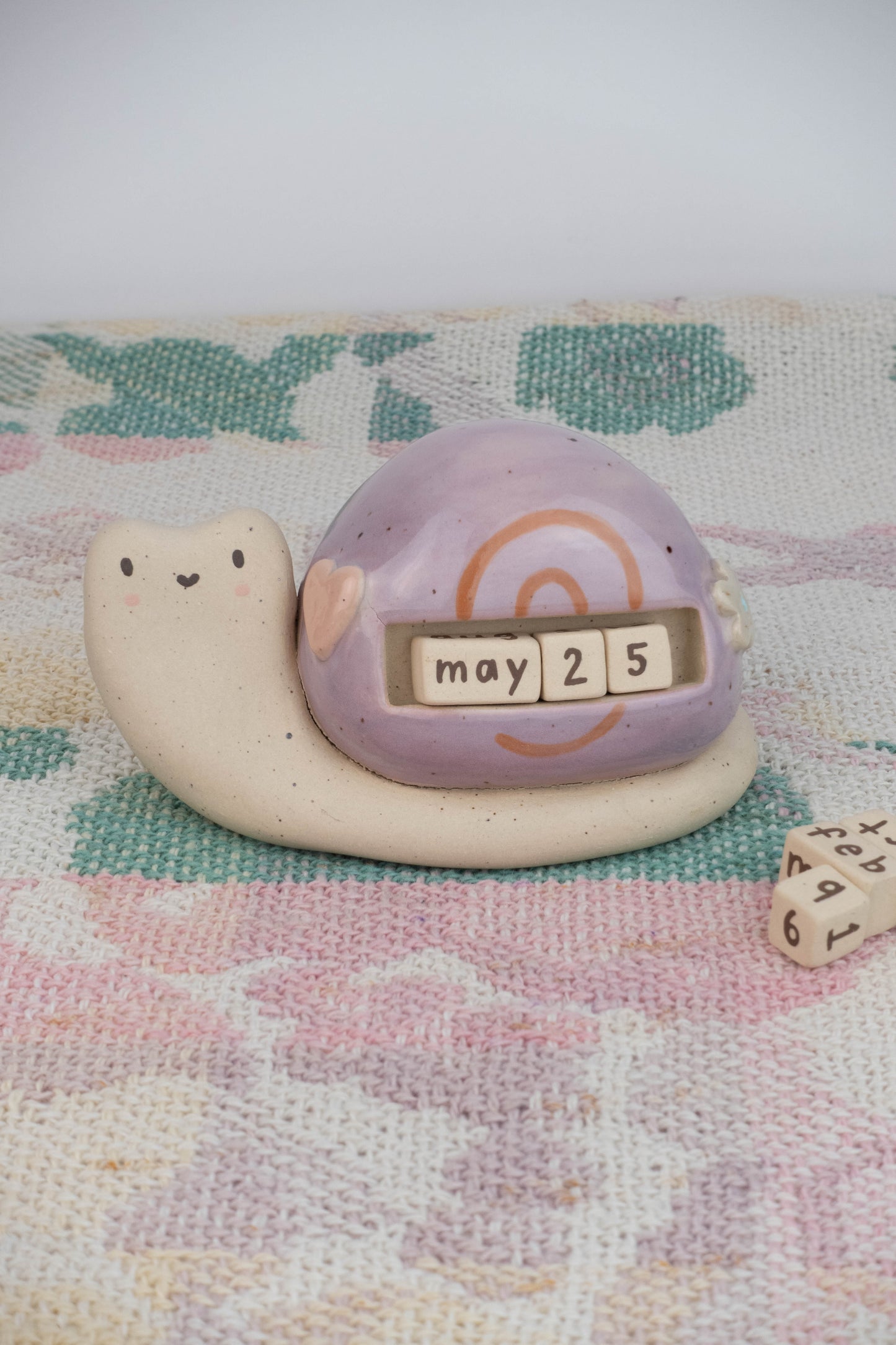 Large Snail Calendar D (Speckled)