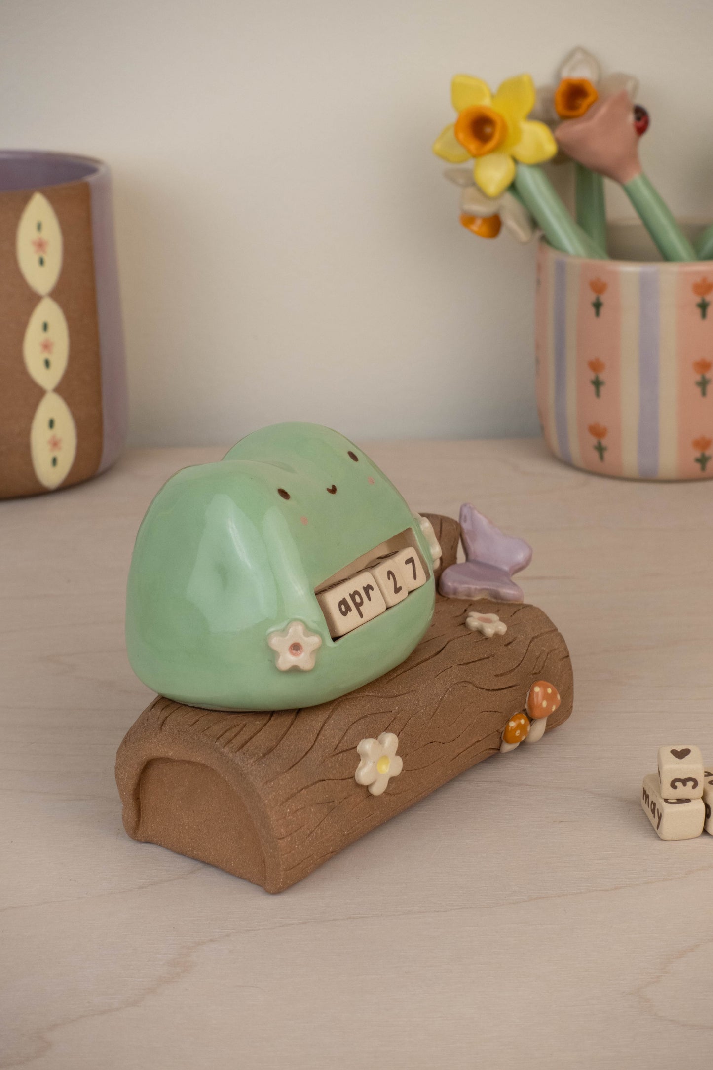 Frog on a Log Calendar