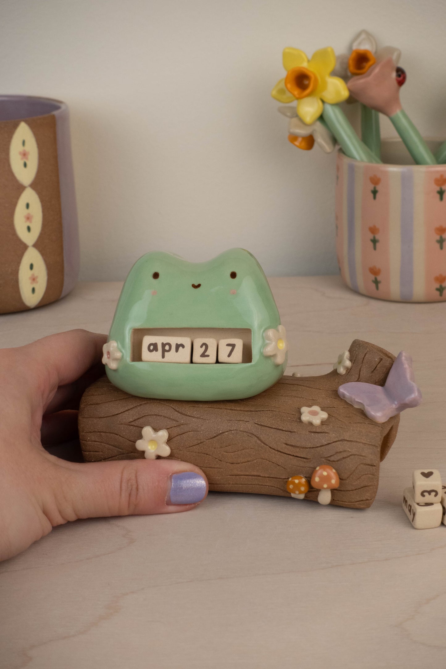 Frog on a Log Calendar
