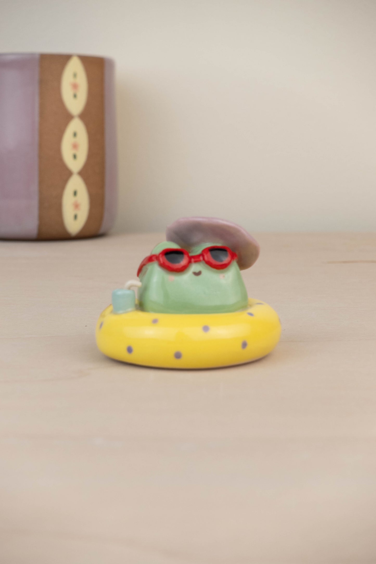 Pool Floatie Sun Protection Frog