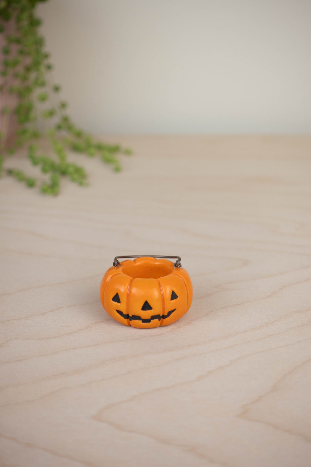 Tiny Pumpkin Basket