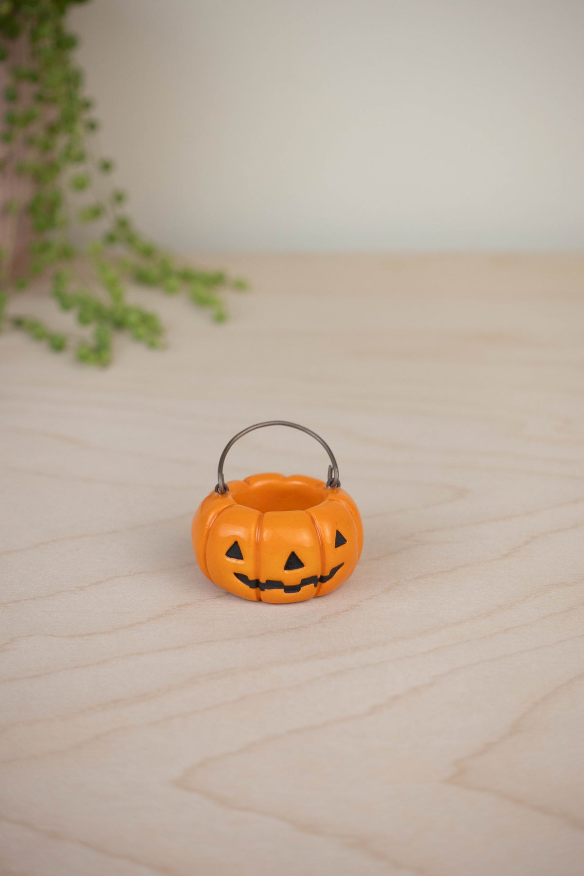 Tiny Pumpkin Basket