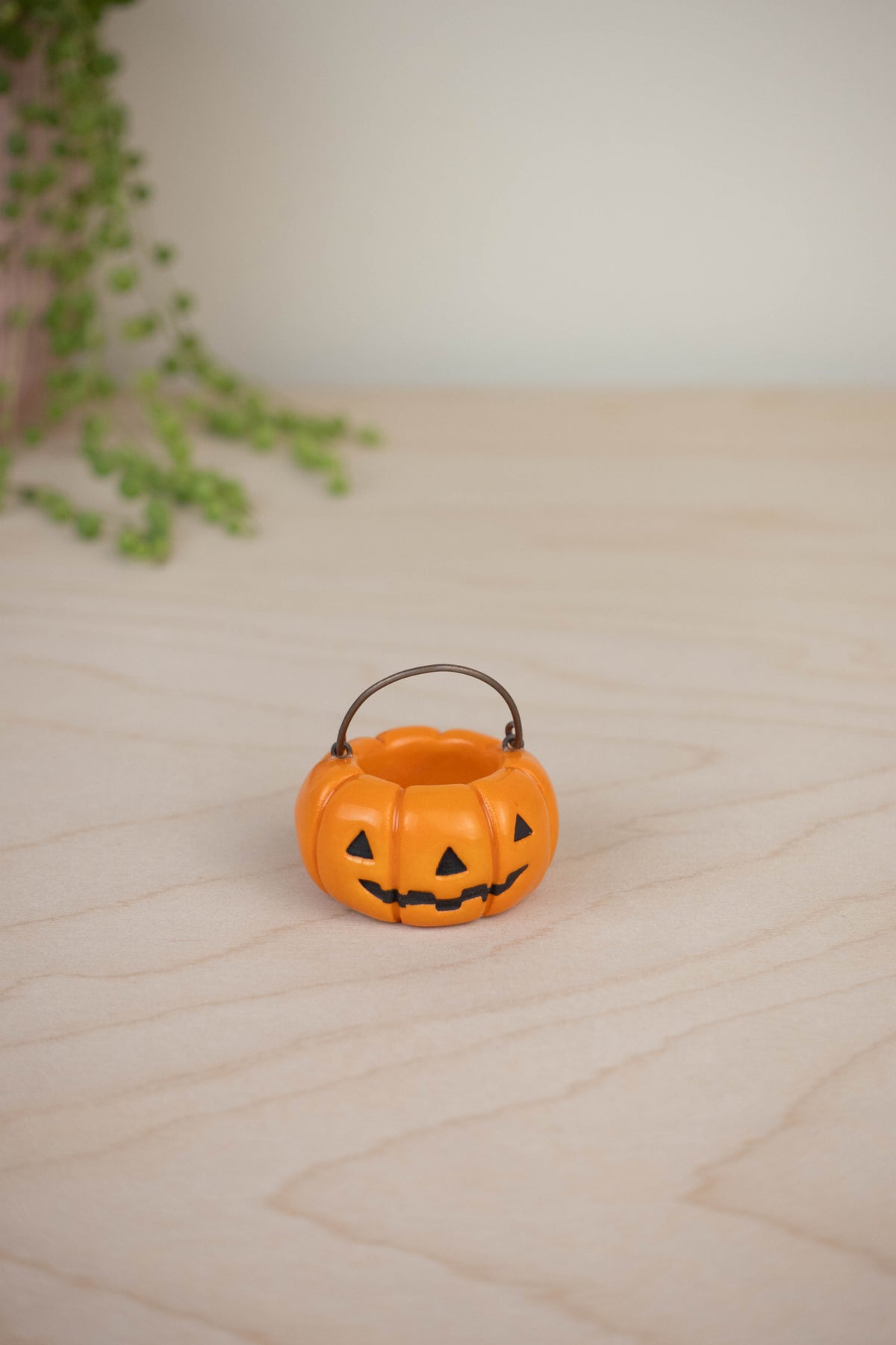 Tiny Pumpkin Basket