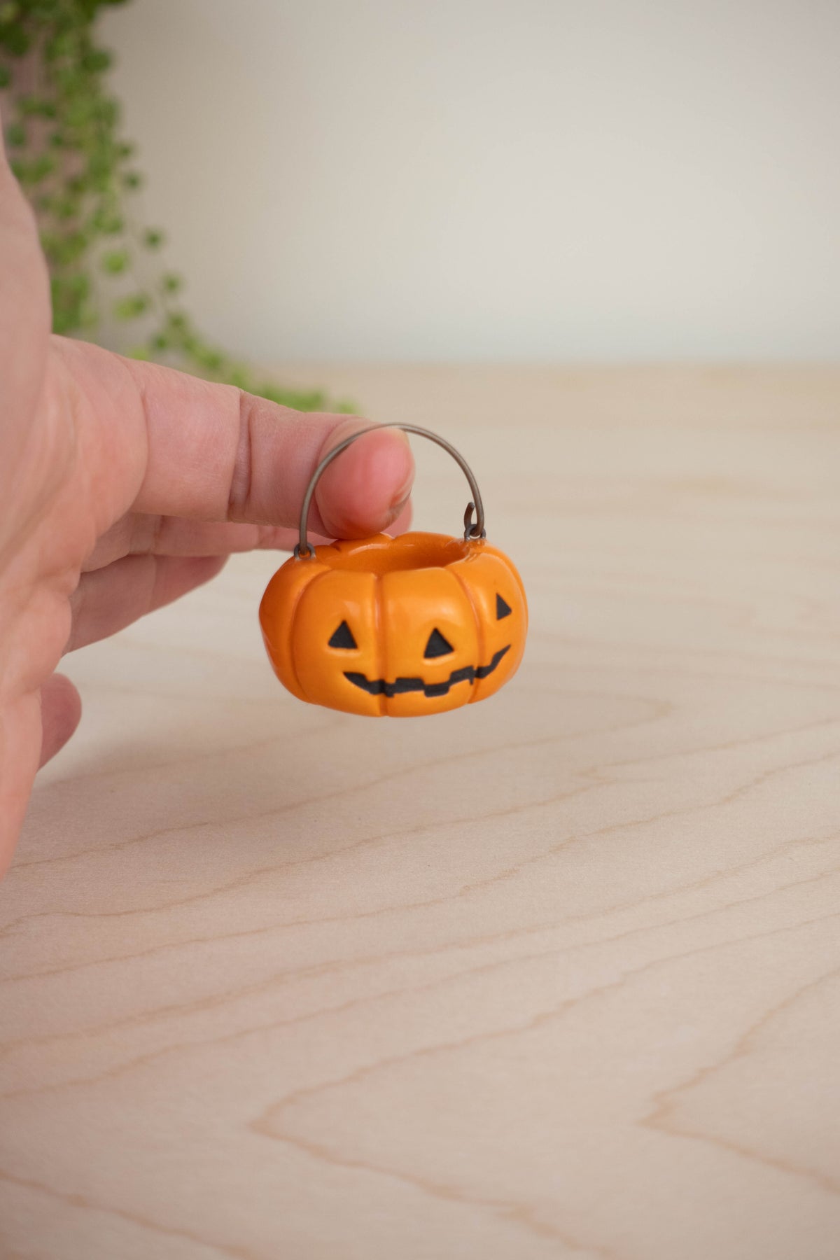 Tiny Pumpkin Basket