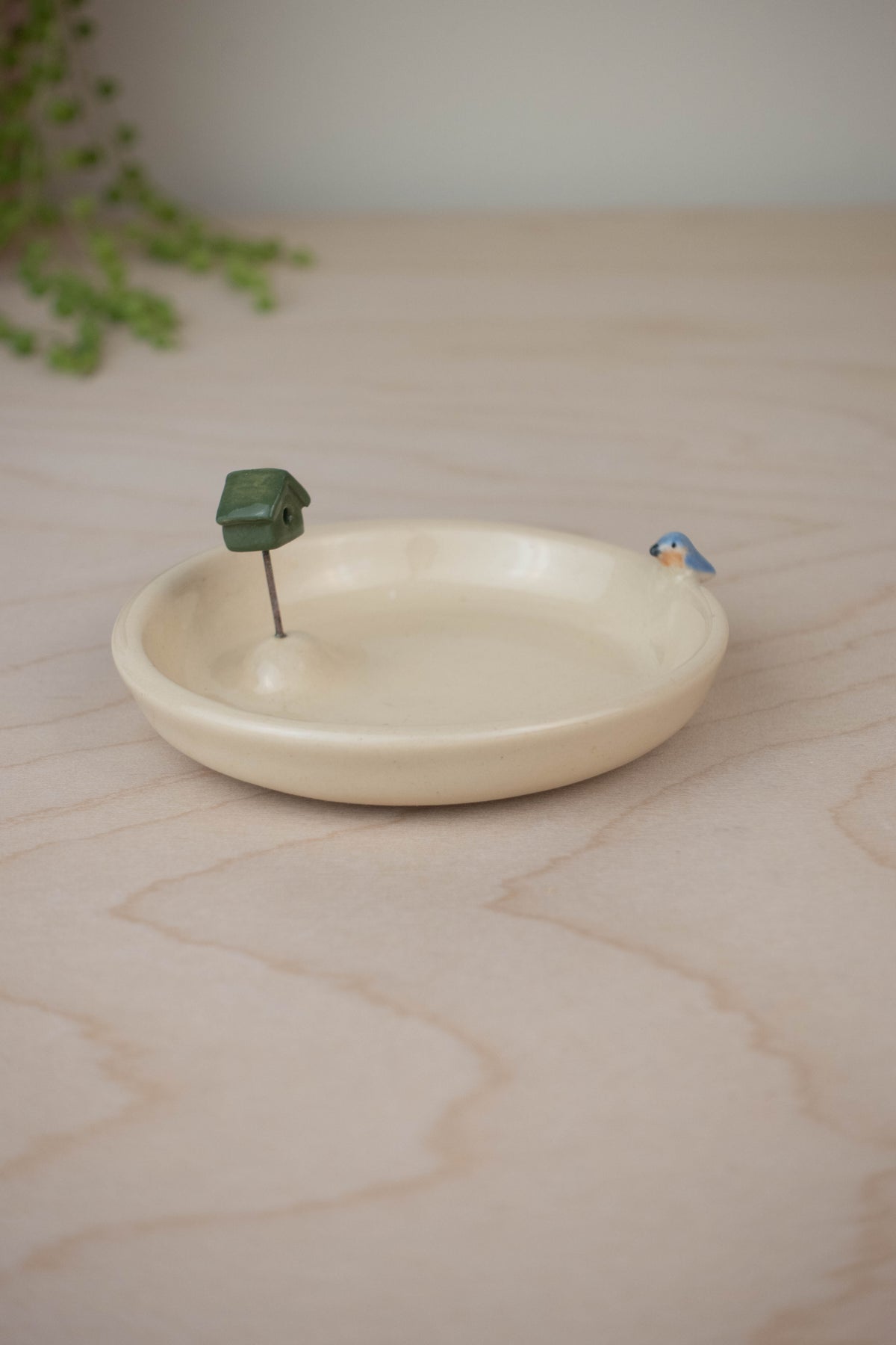 Birdhouse Dish
