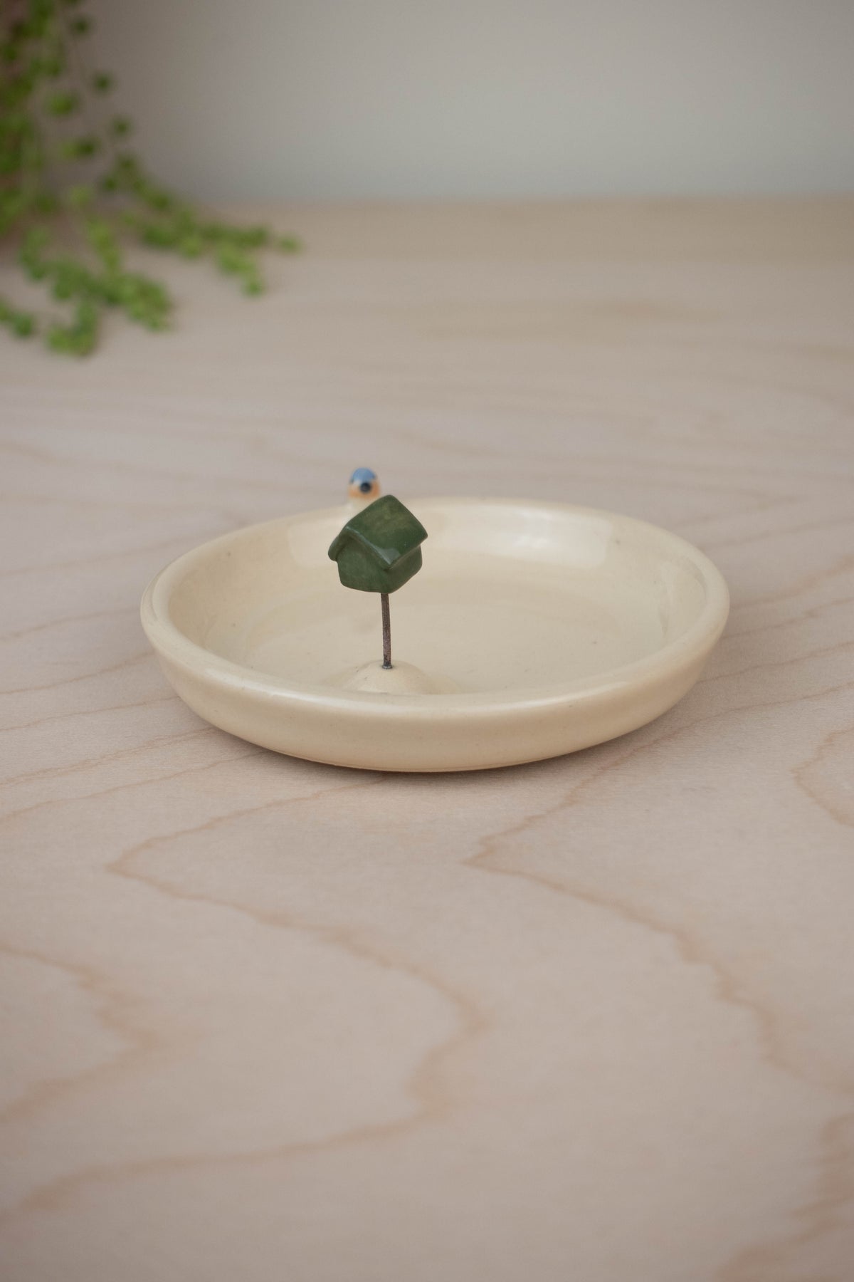 Birdhouse Dish