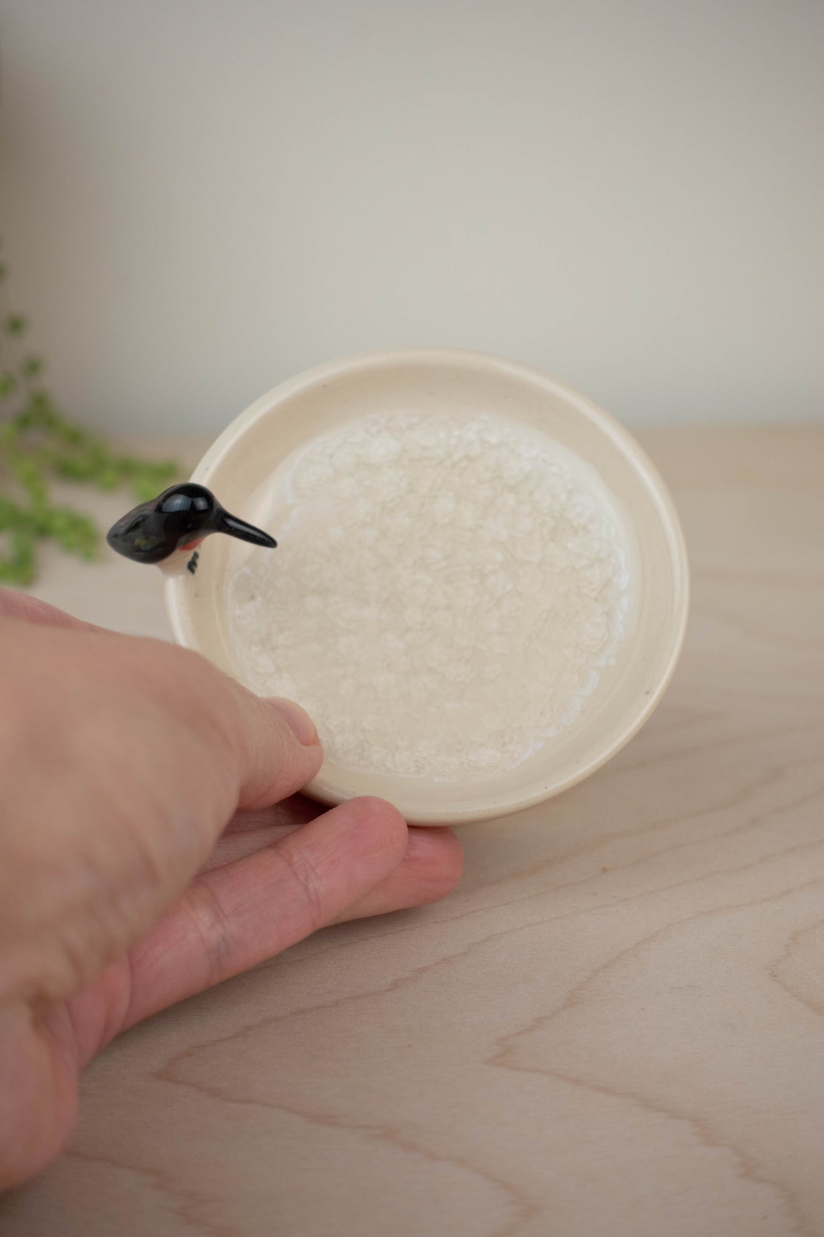 Bird Bath Pedestal Dish (Ruby-Throated Hummingbird)